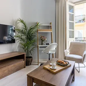 malaga-center-holidays-soho.hotelsinnerja.org/